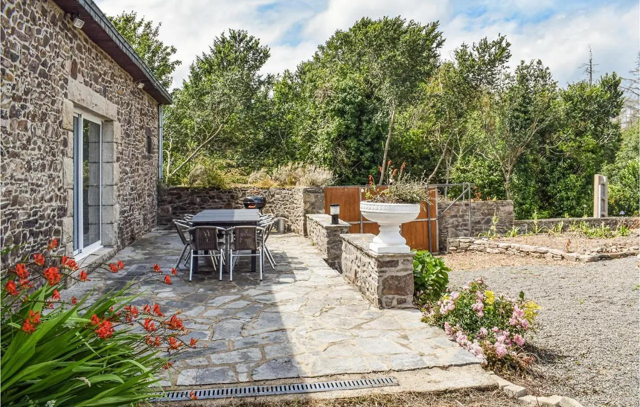 Hébergement de vacances Lovely Home In Plouezec With House Sea View