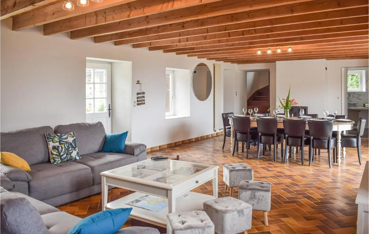 Lovely Home In Plouezec With House Sea View Hébergement de vacances
