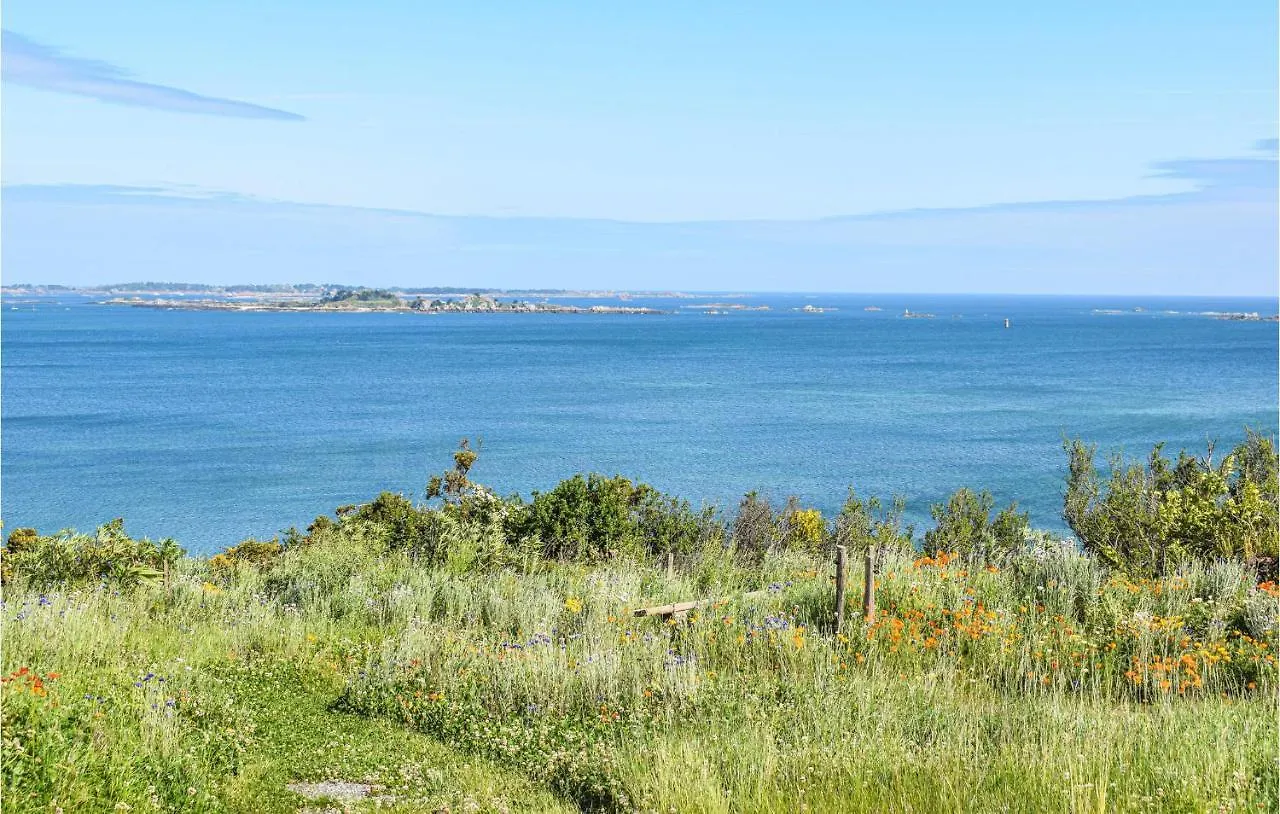 Lovely Home In Plouezec With House Sea View Holiday home